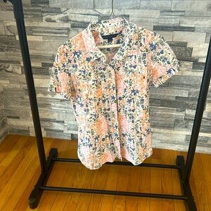 Tommy Hilfiger - Classy floral short sleeve cotton button down blouse.